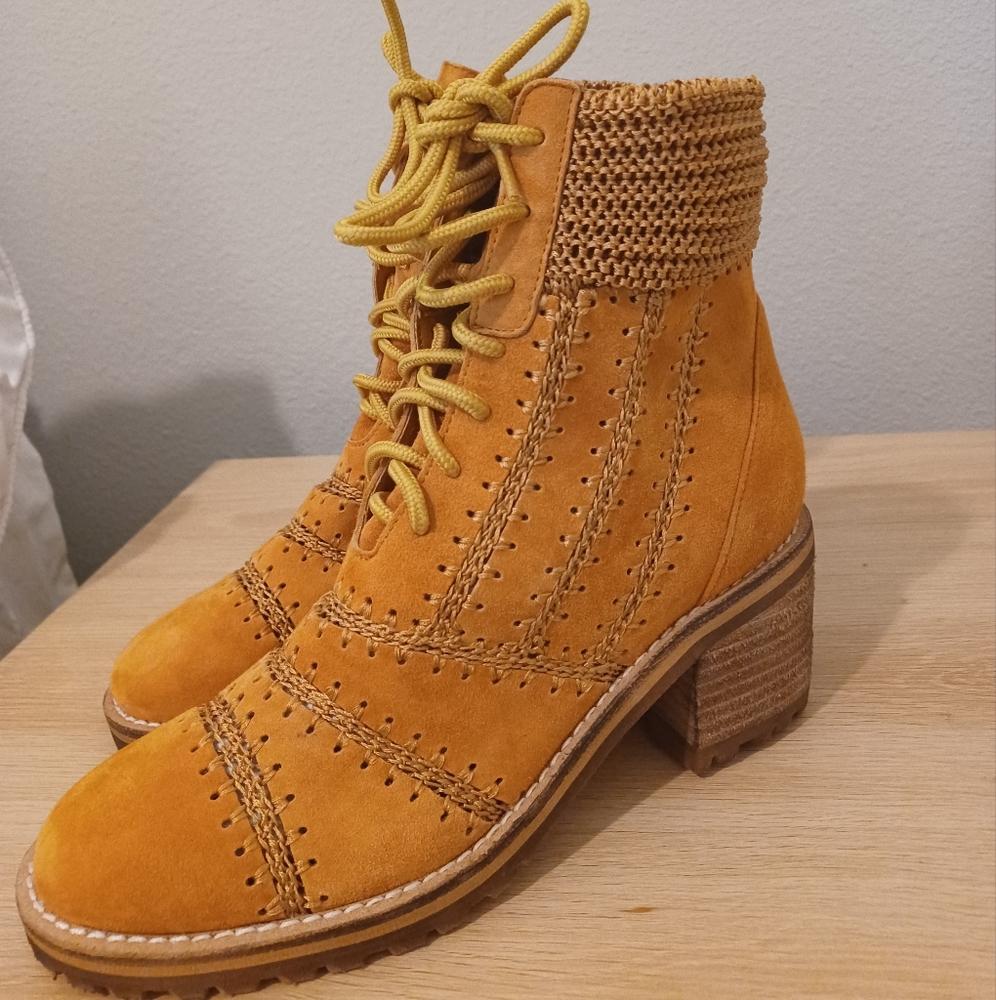 New Anthropologie Silent D Leather Crochet Bestie Ankle Boot - Picture 4 of 6